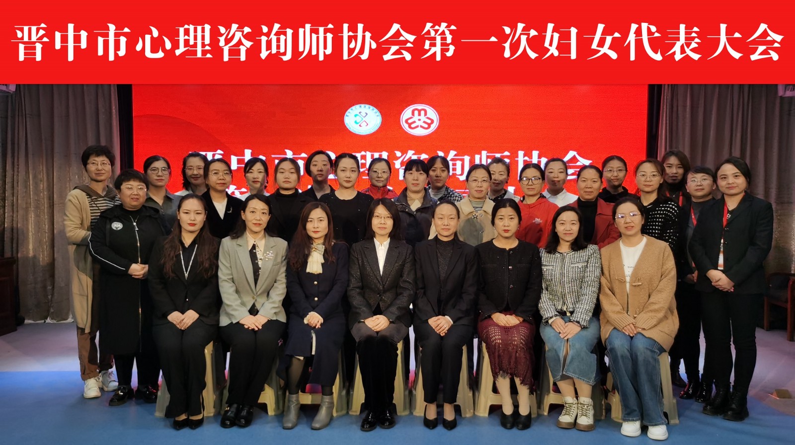 合影.jpg